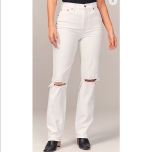 WHITE Abercrombie Mom Curve Love Jeans